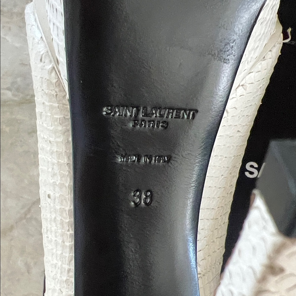 Saint Laurent Paris White Croc Embossed Pumps - size 7.5/ eu 38 - Picture 3 of 4